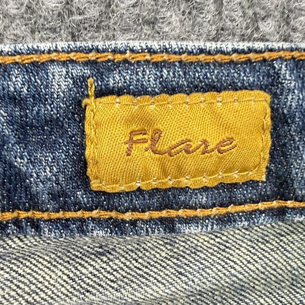 Seven7 Jeans Womens 10 Blue Medium Wash Flare Stretch Denim Mid Rise Embroidered